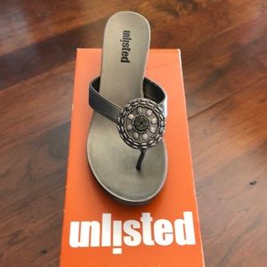NEW Unlisted Bobtail Sandal - Bronze 7.5 M